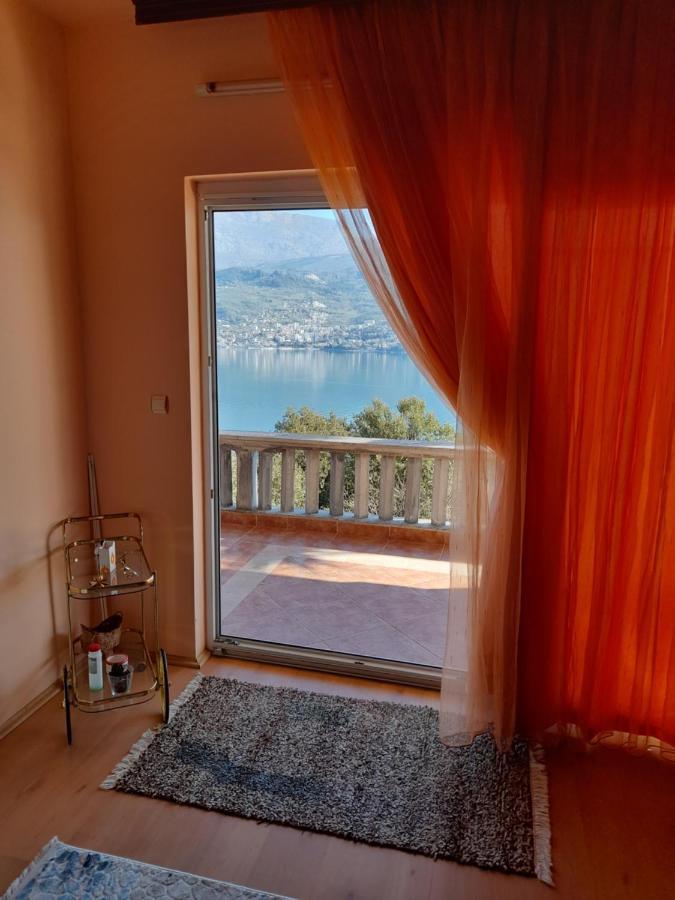Villa Garden Apartments Херцег Нови Екстериор снимка
