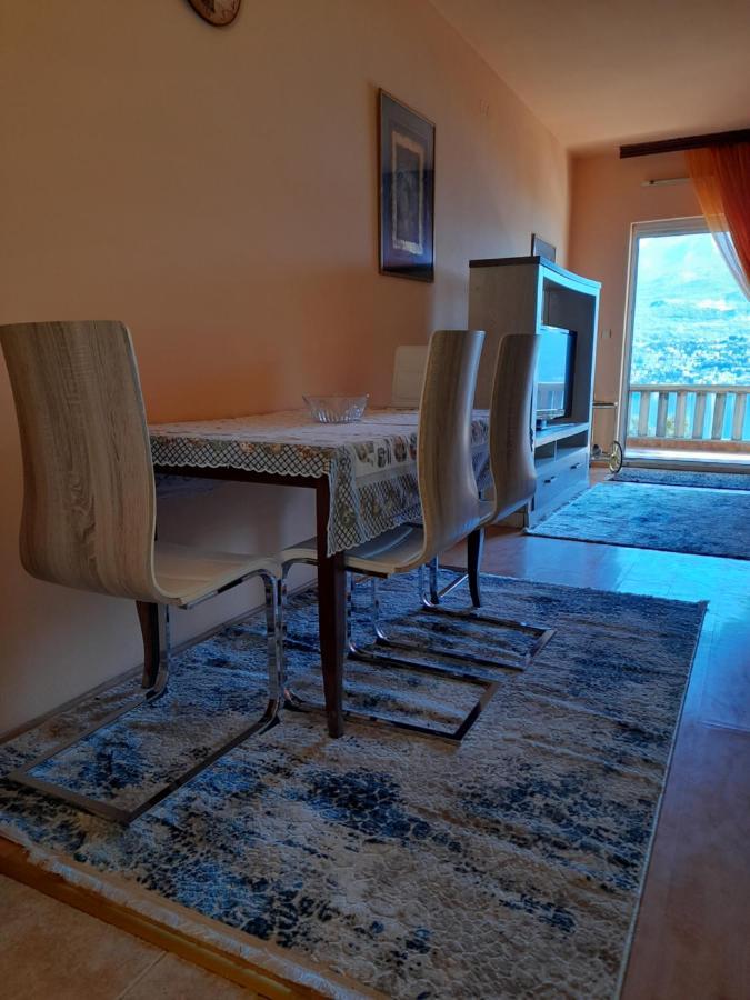 Villa Garden Apartments Херцег Нови Екстериор снимка
