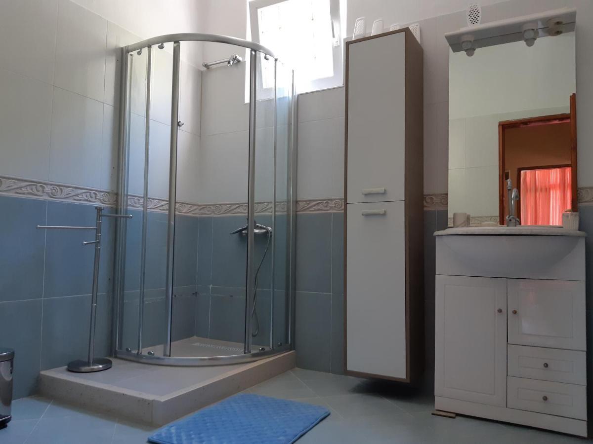 Villa Garden Apartments Херцег Нови Екстериор снимка